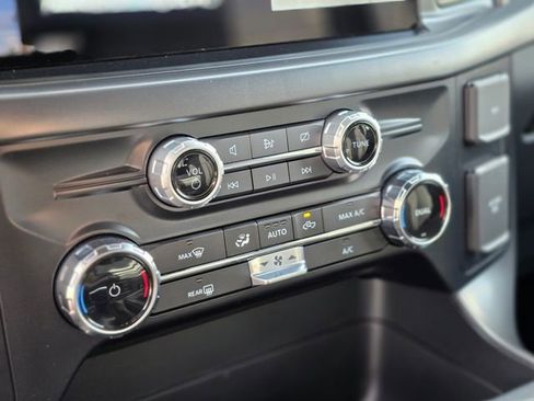 Used 2024 Ford F150 XLT w/ Mobile Office Package image 28