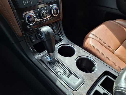 Used 2015 Chevrolet Traverse LT image 26