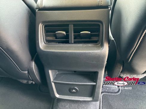 Used 2024 Ford Edge SEL AWD/4WD image 18