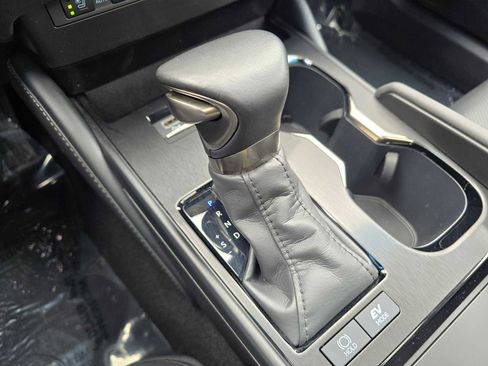 Used 2025 Lexus ES 300h w/ Premium Package FWD image 30