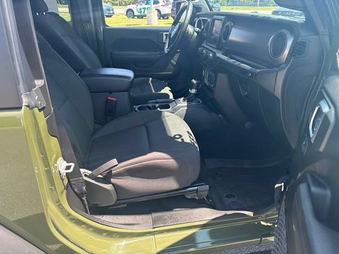 Used 2023 Jeep Wrangler Sport AWD/4WD image 21