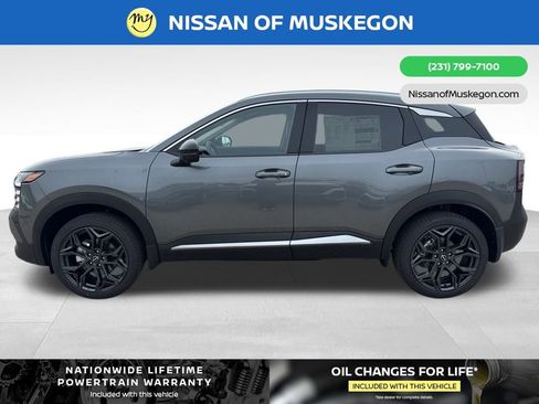 New 2026 Nissan Kicks SR w/ SR Premium Package image 4