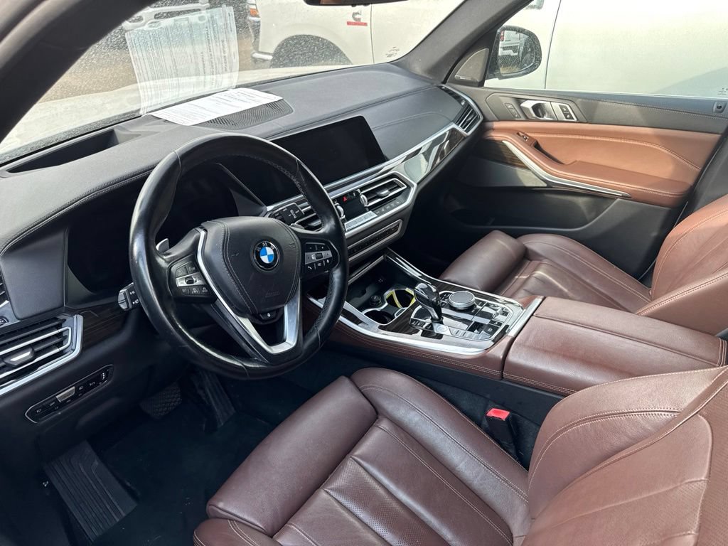 Used 2019 BMW X5 xDrive40i w/ Executive Package AWD/4WD image 3