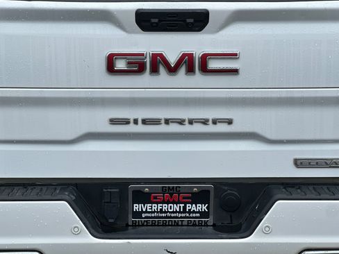 Used 2022 GMC Sierra 1500 Elevation w/ Elevation Premium Package image 48