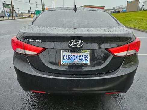 Used 2013 Hyundai Elantra GLS w/ Preferred Pkg image 4