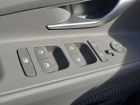 New 2026 Hyundai Elantra Sport FWD image 15