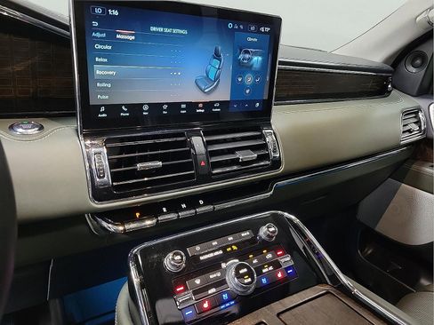 Used 2024 Lincoln Navigator L Black Label image 16