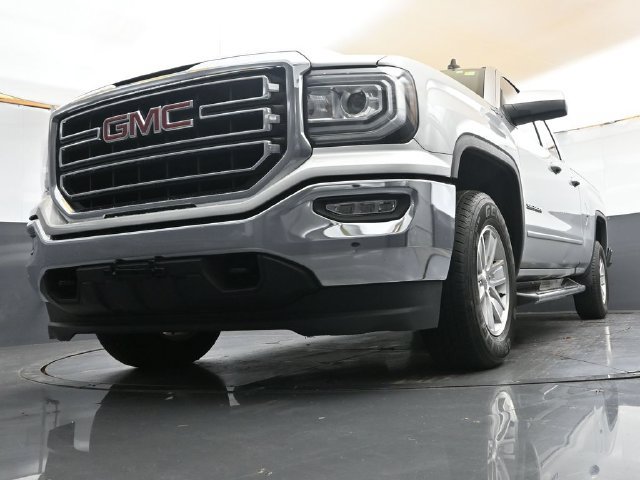 Used 2018 GMC Sierra 1500 SLE w/ SLE Value Package AWD/4WD image 30