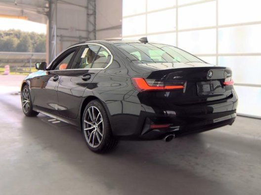 Used 2020 BMW 330i xDrive Sedan w/ Convenience Package AWD/4WD image 3