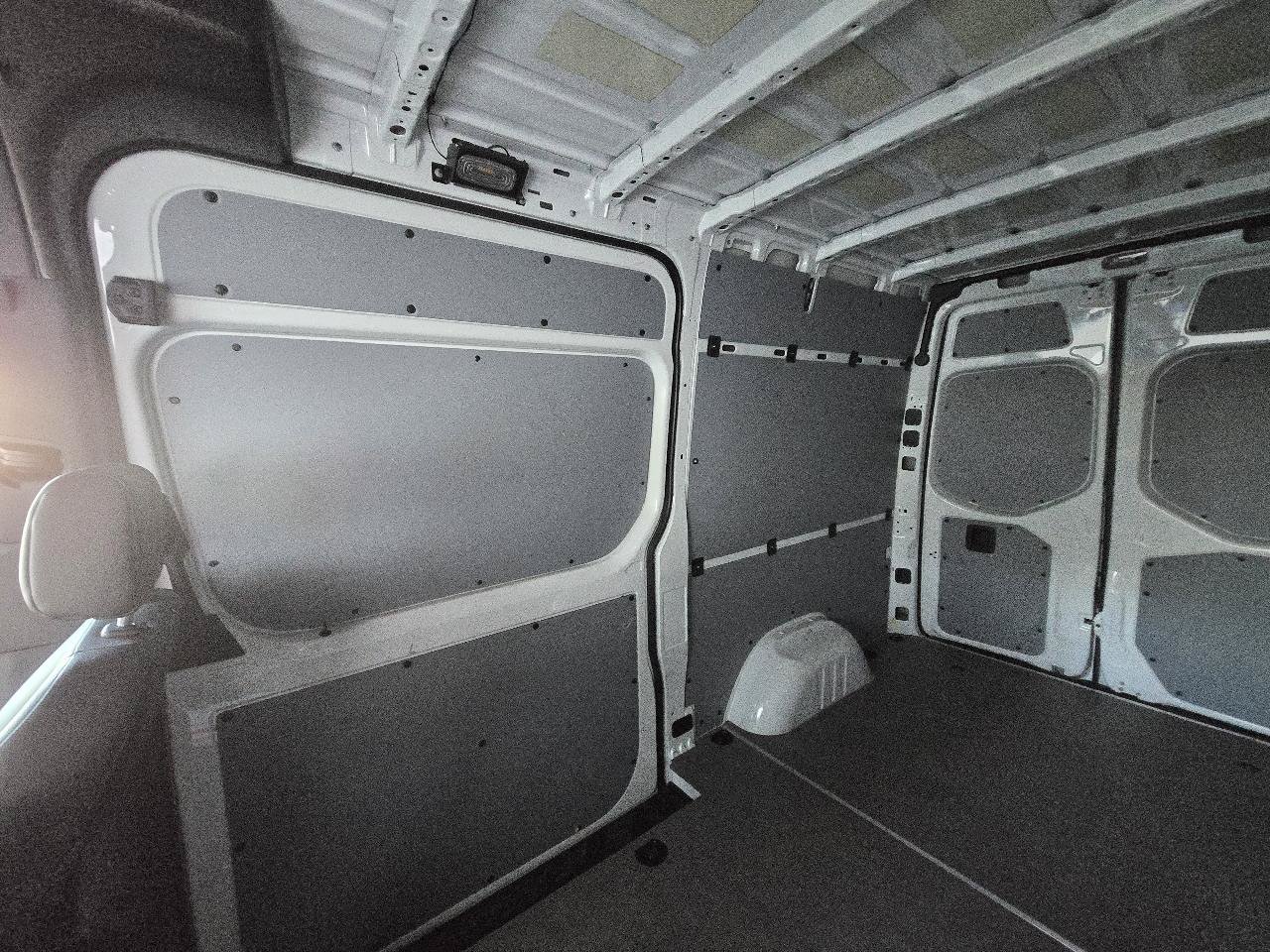Used 2022 Mercedes-Benz Sprinter 2500 image 34