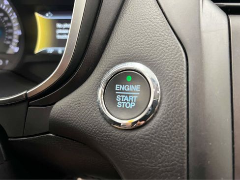 Used 2018 Ford Fusion Titanium image 25