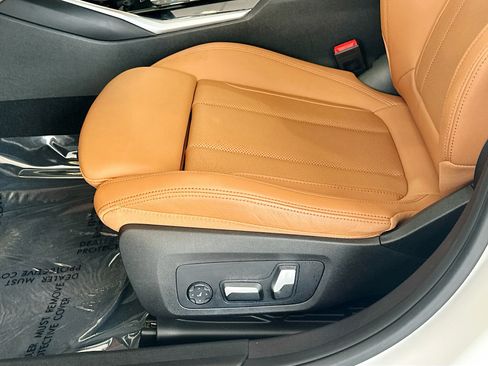 Used 2023 BMW 330i Sedan w/ Premium Package RWD image 16