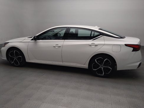 Used 2024 Nissan Altima 2.5 SR FWD image 3
