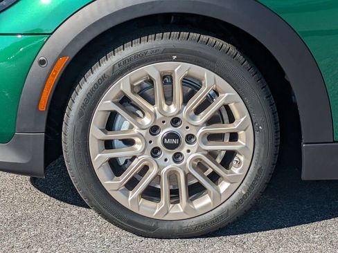 New 2026 MINI Cooper 2-Door Hardtop FWD image 9