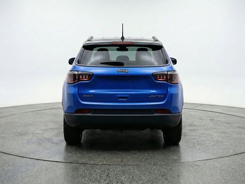 Used 2025 Jeep Compass Limited AWD/4WD image 7