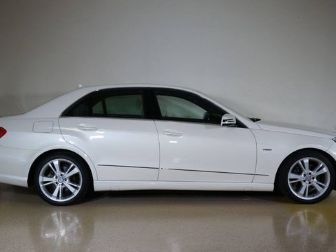 Used 2012 Mercedes-Benz E 350 Sedan image 2