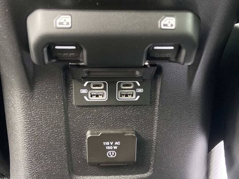 Used 2024 Jeep Wrangler Unlimited Sahara w/ Safety Group AWD/4WD image 20
