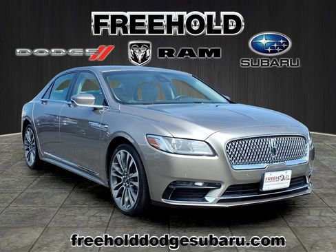 Used 2019 Lincoln Continental Select AWD/4WD image 1