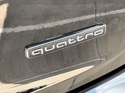 Used 2023 Audi Q5 2.0T Prestige image 10