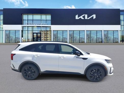 Used 2022 Kia Sorento SX FWD image 3