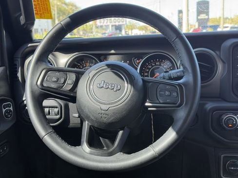 Used 2018 Jeep Wrangler Unlimited Sport S image 22