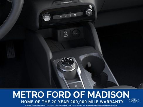 New 2026 Ford Escape SE w/ PHEV Premium Package FWD image 16