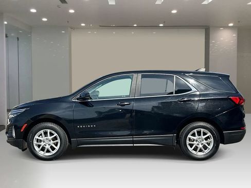 Used 2022 Chevrolet Equinox LT FWD image 2