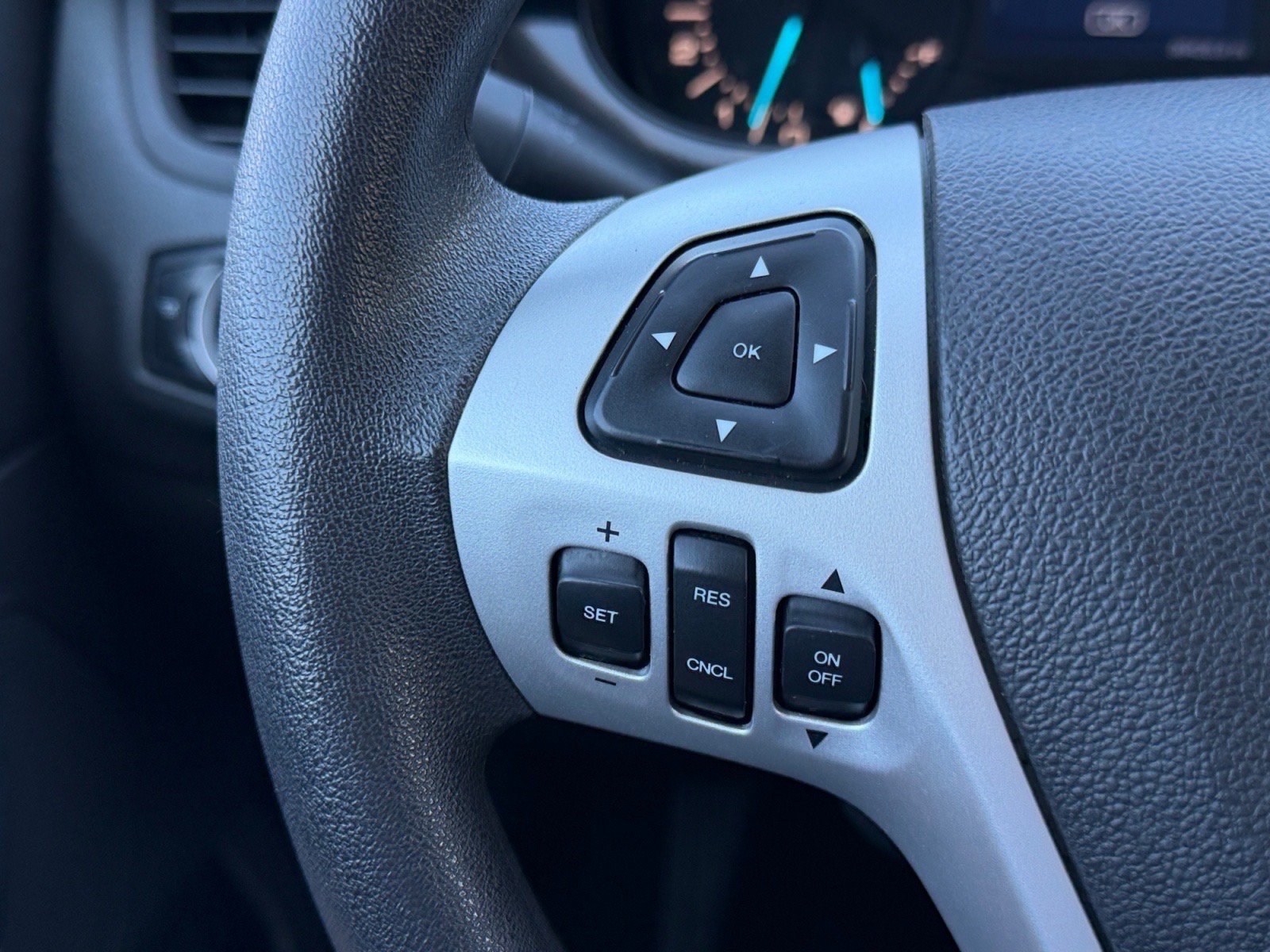 Used 2011 Ford Edge SE FWD image 22