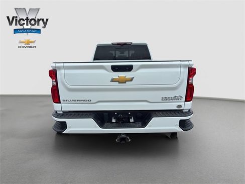 Used 2024 Chevrolet Silverado 3500 High Country w/ High Country Premium Package image 6