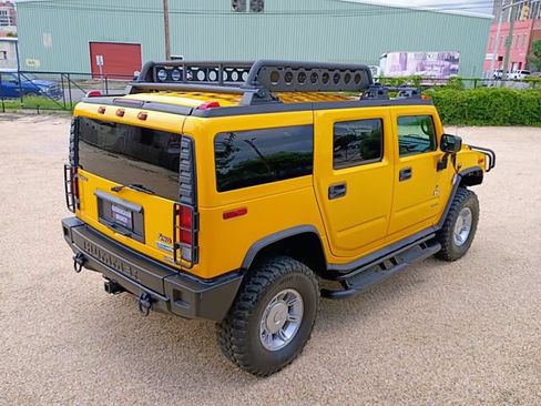 Used 2005 HUMMER H2 w/ Preferred Equipment Group AWD/4WD image 17