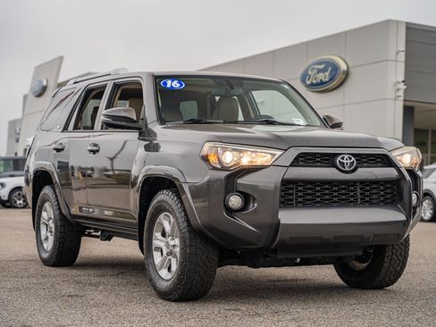 Used 2016 Toyota 4Runner SR5 Premium image 1
