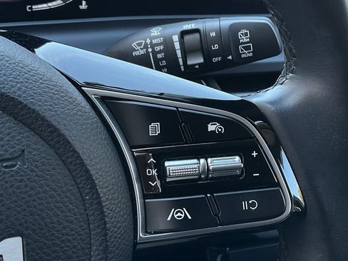 Used 2025 Kia Seltos S image 24