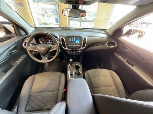 Used 2018 Chevrolet Equinox LT FWD image 9