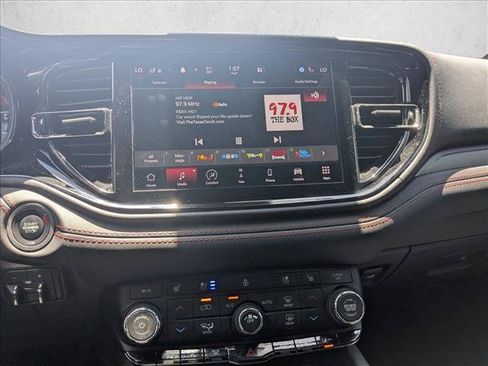 Used 2023 Dodge Durango GT RWD image 12
