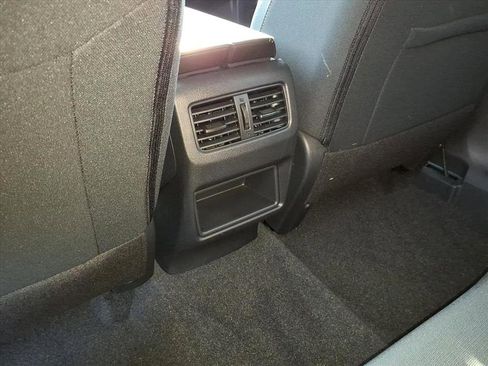 Used 2026 Nissan Rogue S image 17