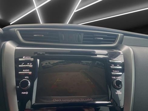 Used 2022 Nissan Murano SV FWD image 15