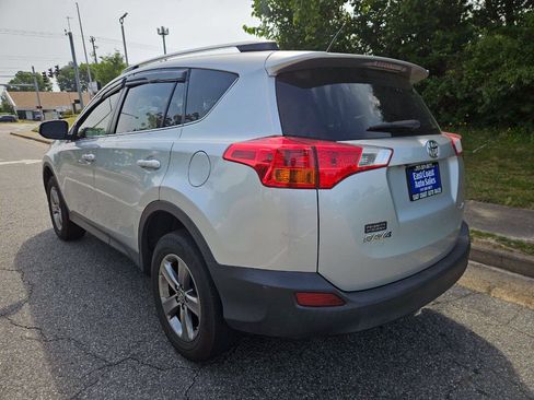 Used 2015 Toyota RAV4 XLE FWD image 4