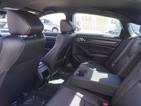 Used 2019 Honda Accord Sport image 8