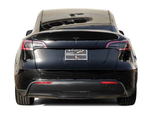 Used 2020 Tesla Model Y Long Range image 9