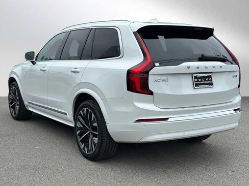 Used 2025 Volvo XC90 B5 Plus w/ Protection Package Premier AWD/4WD image 5