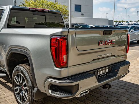 Used 2024 GMC Sierra 1500 AT4 w/ Technology Package AWD/4WD image 19