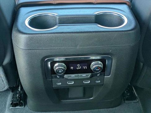 Used 2023 GMC Yukon Denali Ultimate AWD/4WD image 18