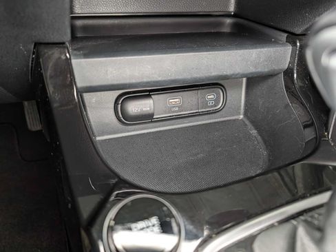 Used 2024 Kia Seltos S AWD/4WD image 31
