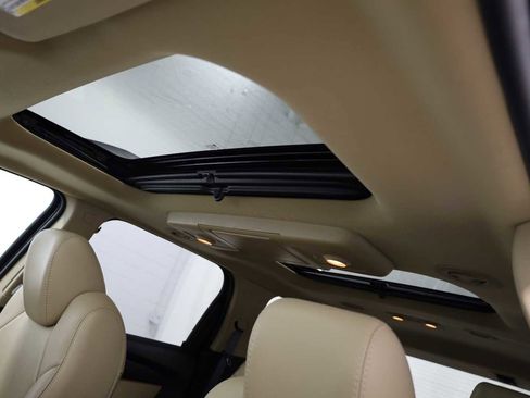 Used 2012 GMC Acadia Denali image 19