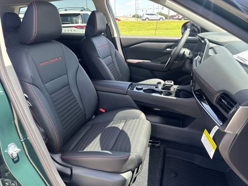 New 2026 Nissan Rogue SV AWD/4WD image 12