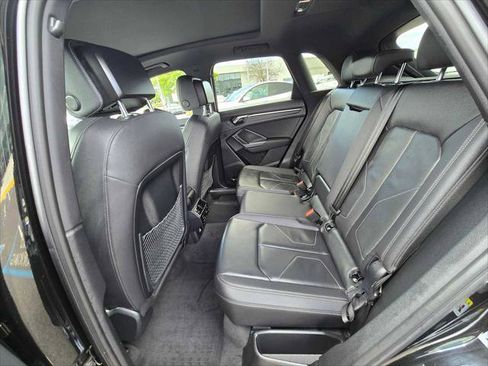 Used 2025 Audi Q3 2.0T Premium w/ Black Optic Sport Package AWD/4WD image 17