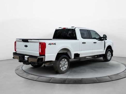 Used 2024 Ford F250 XLT image 3