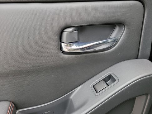 Used 2023 Nissan Frontier Pro-X w/ Technology Package RWD image 25