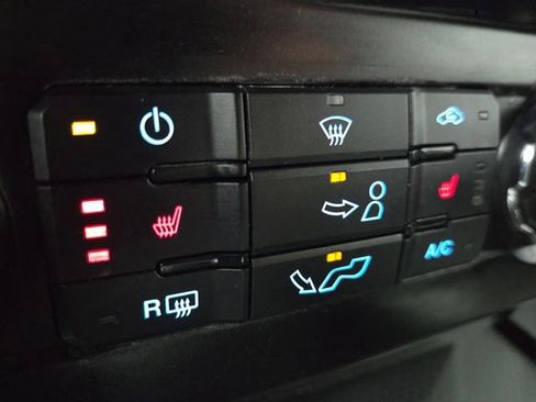 Used 2015 Ford F150 XLT w/ Equipment Group 302A Luxury image 7