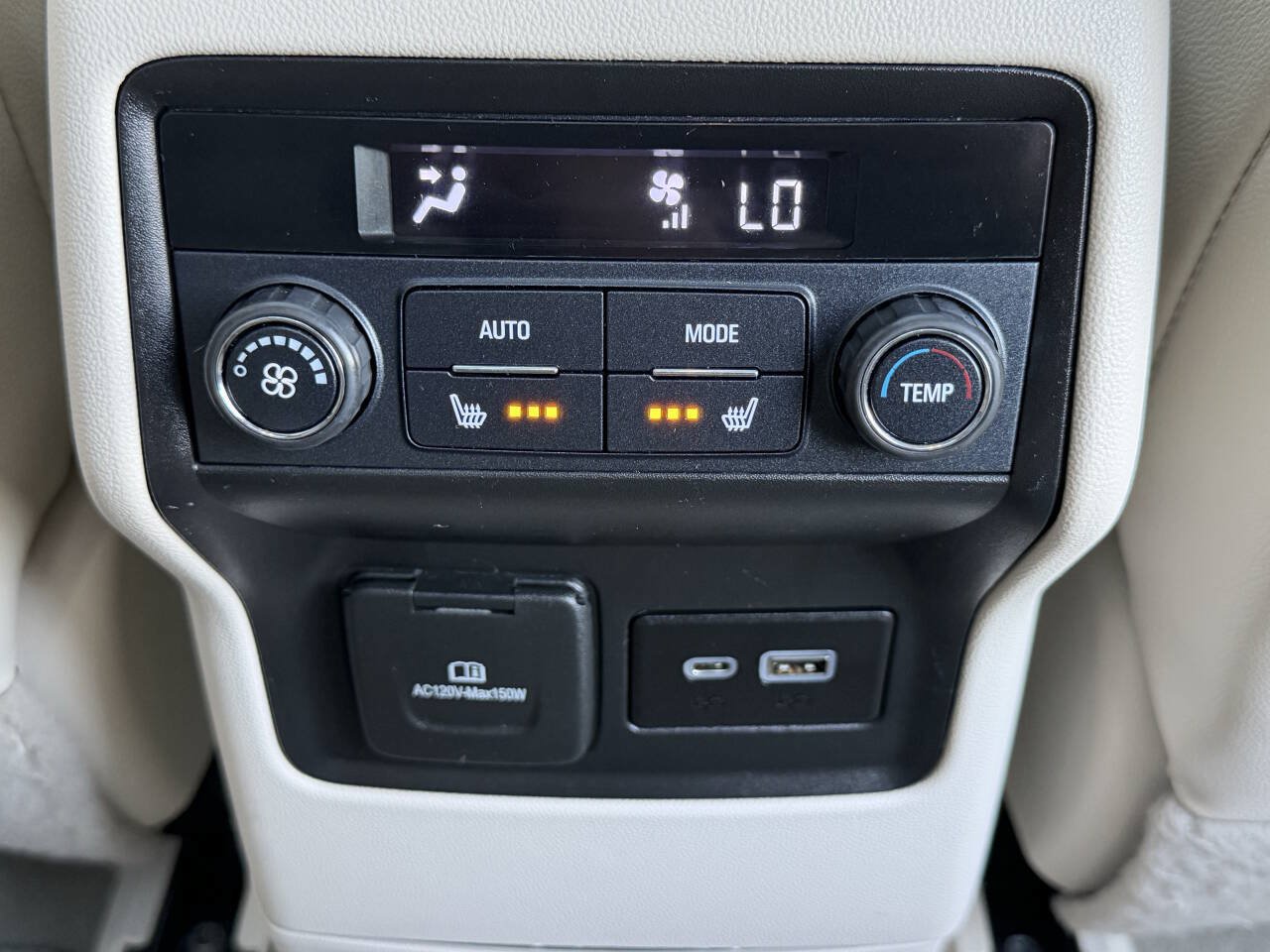 Used 2020 GMC Acadia Denali w/ Trailering Package AWD/4WD image 19